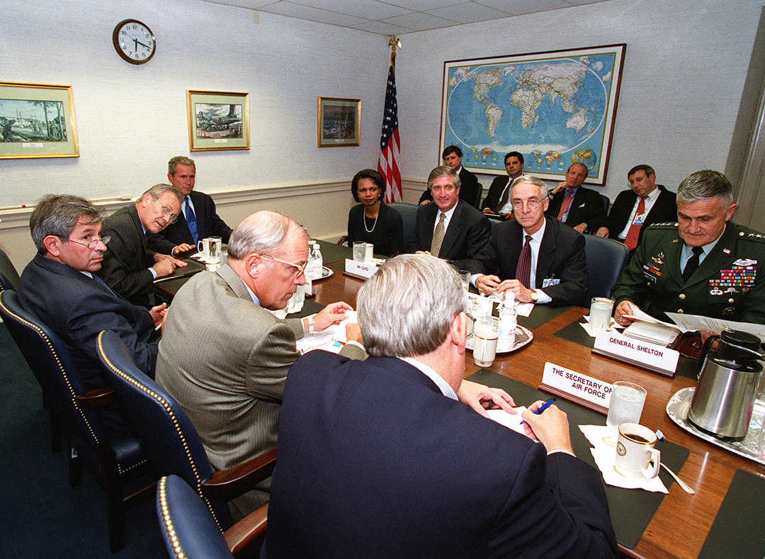 新殖民主义-上面有人